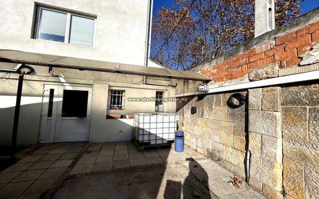 Kiadó ipari ingatlan, Budapesten, IV. kerületben, Széchenyi téren