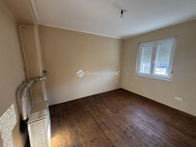 Eladó sorház, Kecskeméten 53 M Ft, 2 szobás