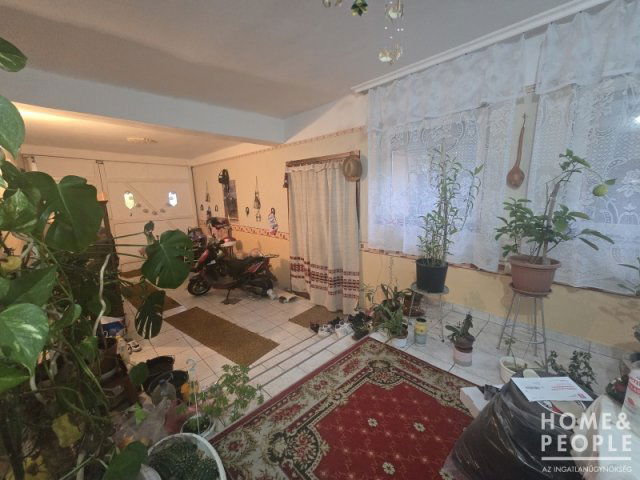 Eladó családi ház, Hódmezővásárhelyen 51 M Ft, 3 szobás