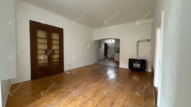 Eladó téglalakás, Sopronban 49 M Ft, 2 szobás