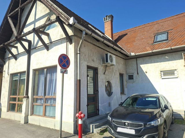 Eladó üzlethelyiség, Mezőkövesden, Kökény közben 23.9 M Ft