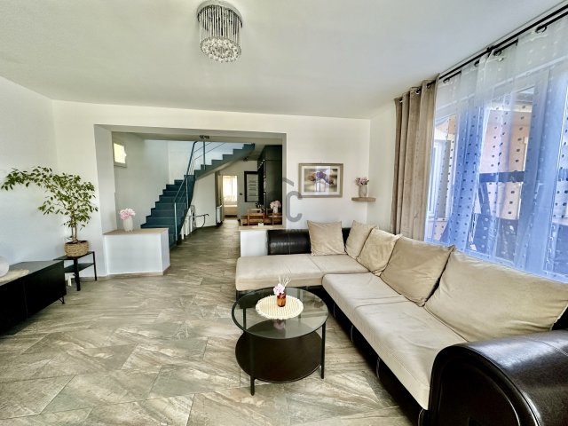 Kiadó családi ház, albérlet, Dunakeszin 450 E Ft / hó, 4 szobás