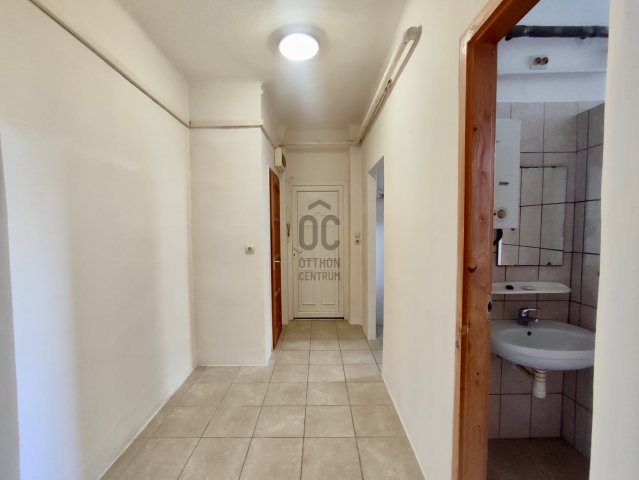 Eladó téglalakás, Kőszegen 42 M Ft, 3 szobás