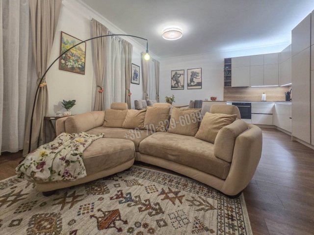 Eladó téglalakás, Sopronban 79.9 M Ft, 2+2 szobás