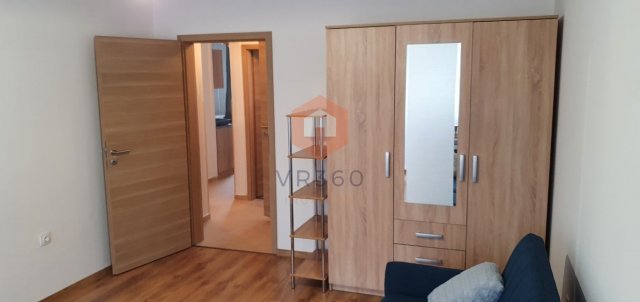Kiadó panellakás, albérlet, Pécsett, Lahti utcában, 2 szobás