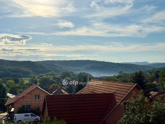 Eladó családi ház, Harsányban 38 M Ft, 4+1 szobás