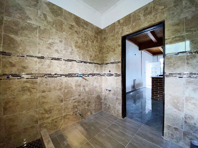 Eladó nyaraló, Kiskunlacházán 115 M Ft, 3 szobás