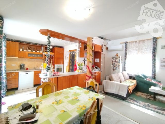 Eladó sorház, Kecskeméten 79.5 M Ft, 4 szobás