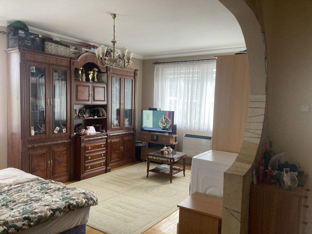 Eladó téglalakás, Kiskunfélegyházán 54.99 M Ft, 3 szobás