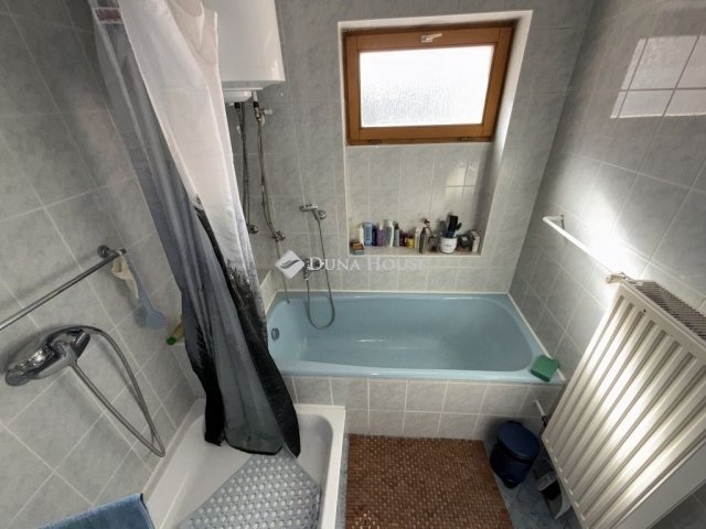 Eladó családi ház, Szombathelyen 79.9 M Ft, 3 szobás