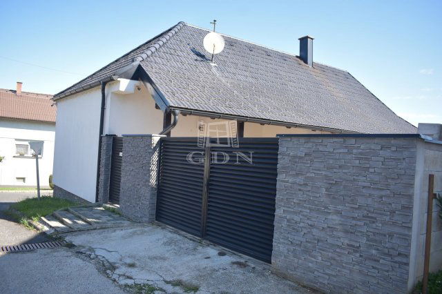 Eladó családi ház, Szentgotthárdon 67 M Ft, 2 szobás
