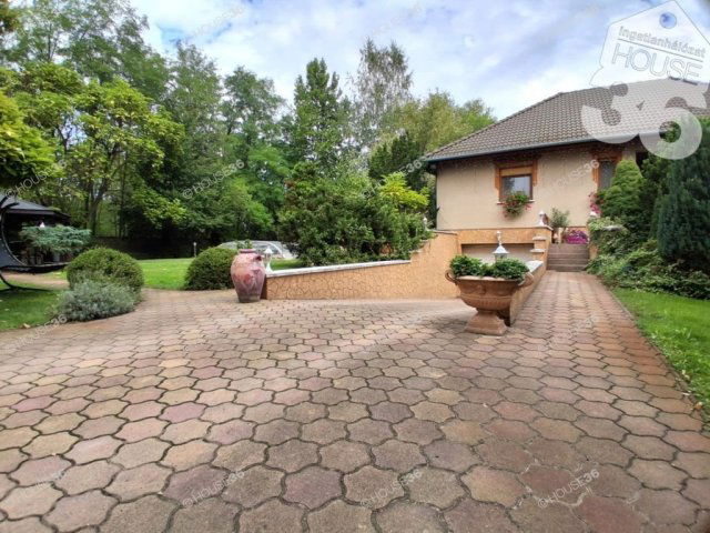 Eladó családi ház, Kecskeméten 115 M Ft, 3 szobás