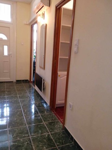 Kiadó téglalakás, albérlet, Budapesten, VI. kerületben