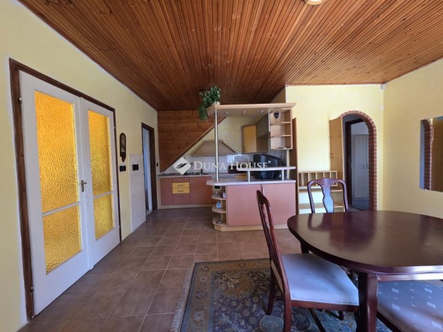 Kiadó téglalakás, albérlet, Budapesten, XV. kerületben