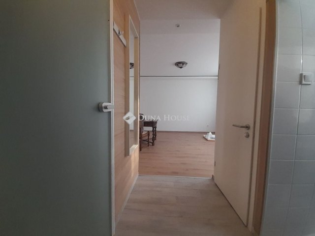 Eladó téglalakás, Budapesten, XII. kerületben, Pethényi úton