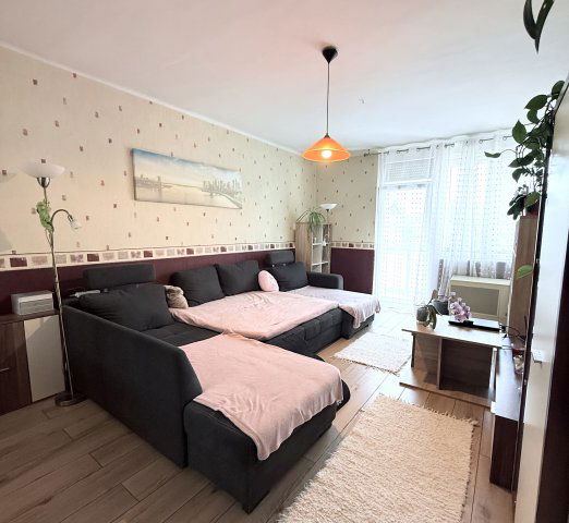 Eladó téglalakás, Kaposváron 35.99 M Ft, 2 szobás
