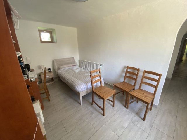 Eladó családi ház, Olaszfán 39.9 M Ft, 5 szobás