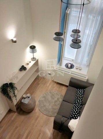 Eladó téglalakás, Budapesten, VI. kerületben 84.9 M Ft