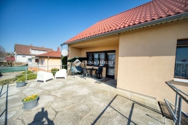 Eladó családi ház, Inárcson 83.9 M Ft, 2 szobás