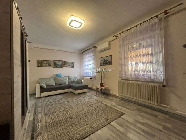 Eladó családi ház, Vecsésen 84.9 M Ft, 3 szobás