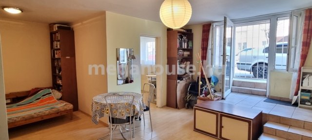 Eladó téglalakás, Budapesten, IV. kerületben, Nádor utcában