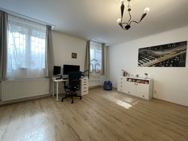 Eladó téglalakás, Budapesten, IX. kerületben 147 M Ft, 3 szobás