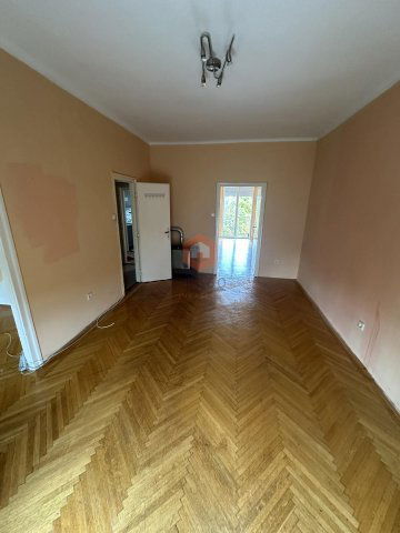 Eladó téglalakás, Pécsett, Bánki Donát úton 47.5 M Ft