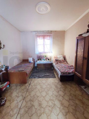 Eladó családi ház, Üllésen 11.99 M Ft, 2 szobás