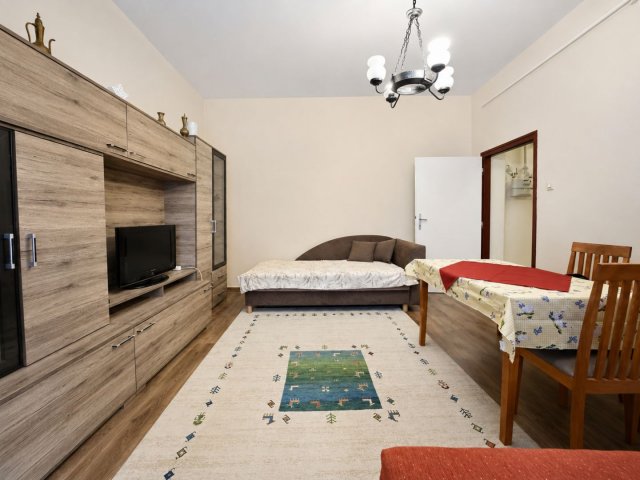 Kiadó téglalakás, albérlet, Debrecenben 180 E Ft / hó, 1 szobás