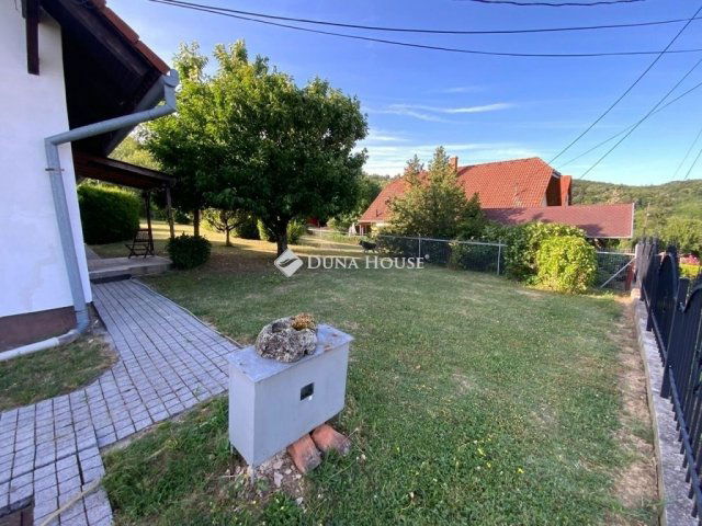 Eladó családi ház, Mecseknádasdon 62.865 M Ft, 6 szobás