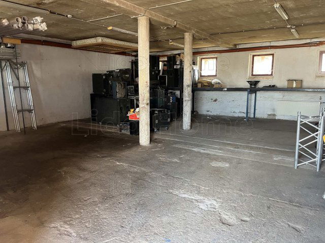 Kiadó ipari ingatlan, Győrújfalun 260 E Ft / hó