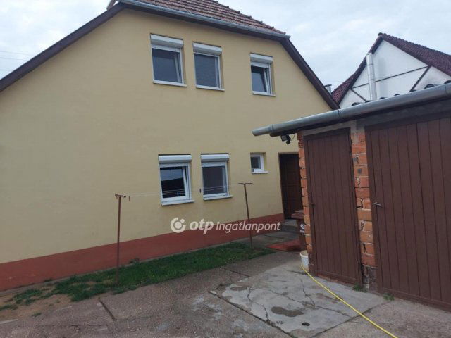 Eladó családi ház, Kozármislenyen 54.7 M Ft, 5 szobás