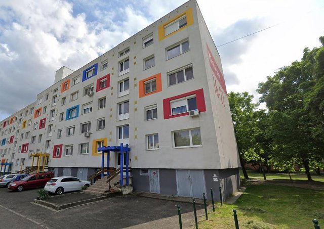Eladó panellakás, Szentendrén 67.9 M Ft, 2 szobás