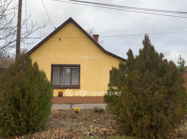 Eladó családi ház, Cegléden 29.5 M Ft, 3+1 szobás