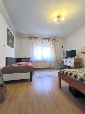 Eladó családi ház, Debrecenben 55 M Ft, 4 szobás