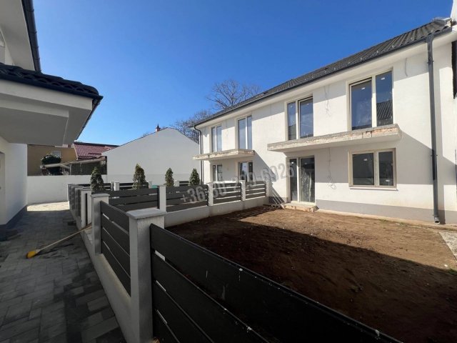 Eladó ikerház, Budapesten, XIX. kerületben 139.9 M Ft, 4 szobás