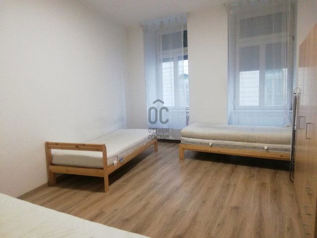 Eladó téglalakás, Zalaegerszegen 28 M Ft, 2 szobás