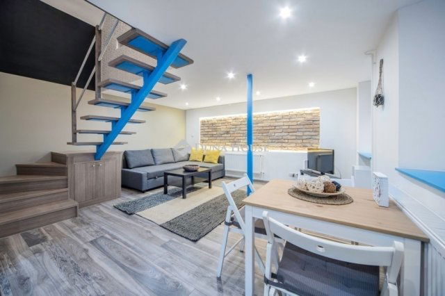 Eladó téglalakás, Budapesten, VII. kerületben 67.5 M Ft