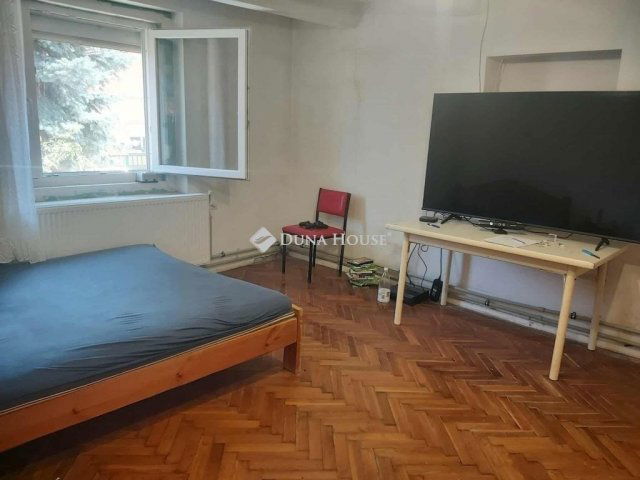 Eladó családi ház, Szigetújfalun 36 M Ft, 2 szobás