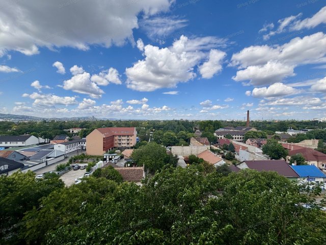 Eladó panellakás, Budapesten, XXI. kerületben 59 M Ft, 2+1 szobás