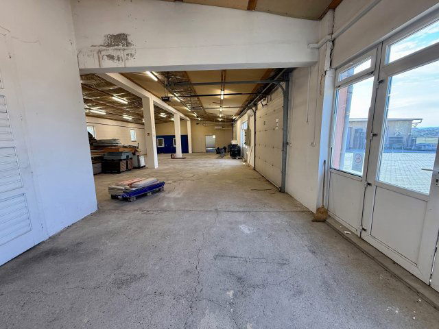 Kiadó ipari ingatlan, Móron 600 E Ft / hó / költözzbe.hu