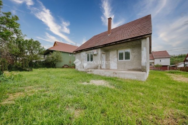 Eladó családi ház, Emődön 26 M Ft, 2 szobás