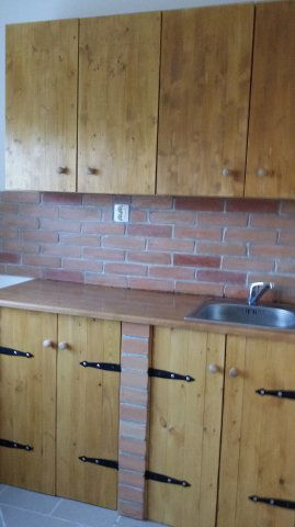Kiadó téglalakás, albérlet, Pécsett, Vargha Damján utcában