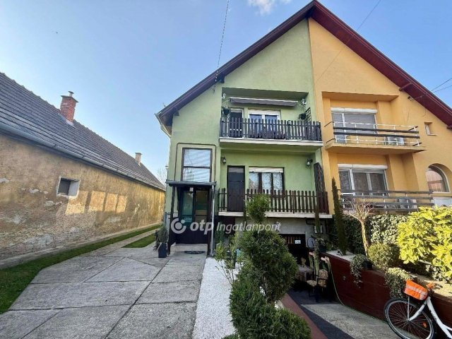 Eladó ikerház, Dunaharasztin 132.5 M Ft, 4 szobás