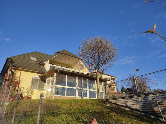 Eladó családi ház, Dunaújvárosban 79.9 M Ft, 5 szobás