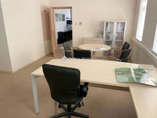 Kiadó ipari ingatlan, Kecskeméten 650 E Ft / hó
