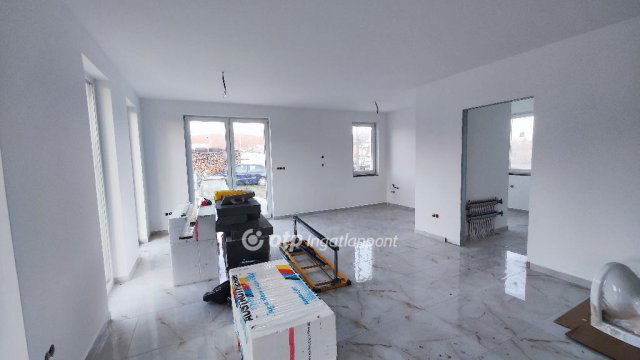 Eladó családi ház, Gyenesdiáson 135 M Ft, 4 szobás