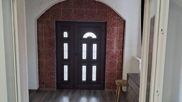 Eladó üzlethelyiség, Baján 529 M Ft, 5+3 szobás