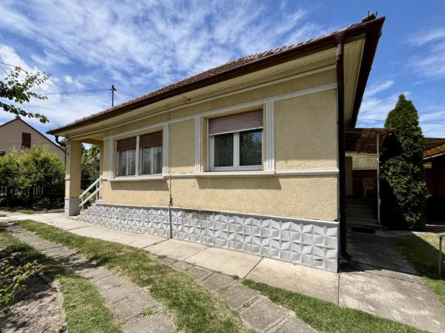 Eladó családi ház, Nagykátán 43 M Ft, 3 szobás