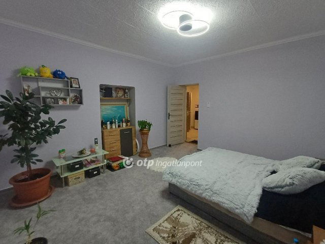 Eladó családi ház, Dunaharasztin 91.5 M Ft, 2+1 szobás